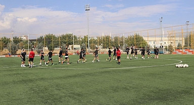 Karaköprü 'de Ağrıspor hazırlıkları başladı