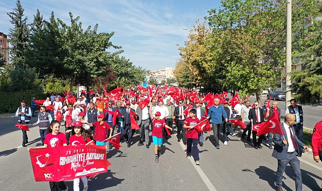 Karaköprü'de Cumhuriyet'in Yüzüncü yılı Coşkuyla Kutlandı