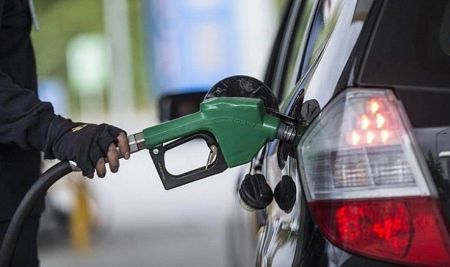 Motorine zam: Litre fiyatı 40 TL’yi aştı