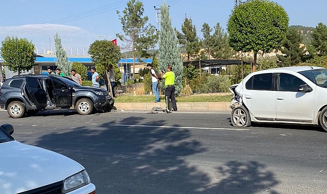 Şanlıurfa'da otomobiller çarpıştı!