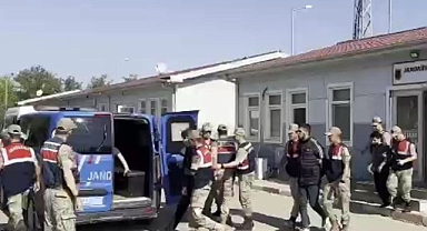 Urfa sınır bölgesinde dev operasyon! Onlarca şahıs yakalandı!