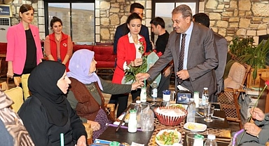 Vali Şıldak; Büyüklerimiz Baş Tacımız