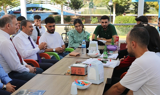 Vali Şıldak Üniversite Öğrencileriyle Buluştu