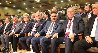 Başkan Özyavuz ve yönetimi Gaziantep'teki MHP toplantısına katıldı