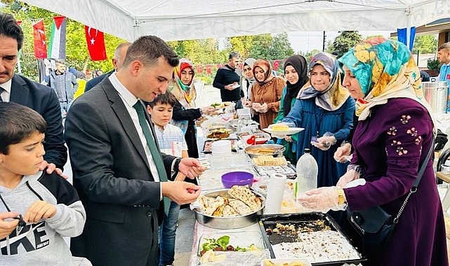 Bozova’da Filistin için hayır çarşısı kuruldu!
