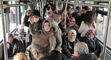 Büyükşehirden Toplu Taşıma Ve Parkomatlarla İlgili Anket Çalışması
