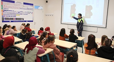 Çocuklar, Haliliye Belediyesi Trafik Eğitim Parkıyla Öğreniyor