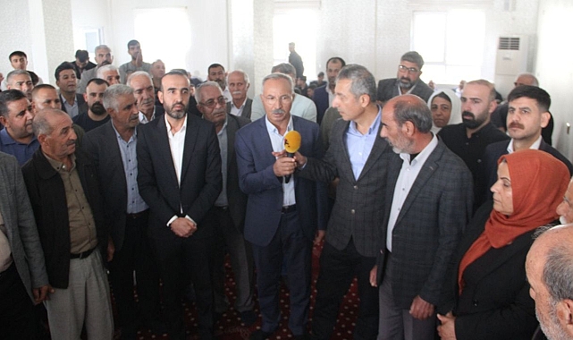 DBP ve HEDEP Pirsûs'ta husumetli aileleri bin kişinin katılımıyla barıştırdı