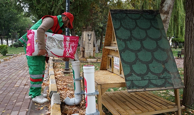 Karaköprü'de Parklara Kedi Evleri Yerleştiriliyor