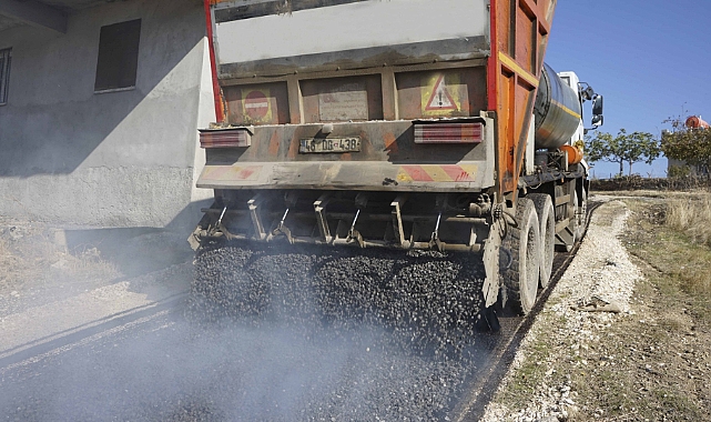 Karaköprü Kırsalında Konforlu Ulaşım İçin Yollar Yenileniyor