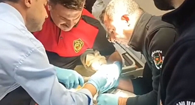 Parmağı blendera sıkıştı! Urfa’daki vatandaşın yardımına itfaiye yetişti!