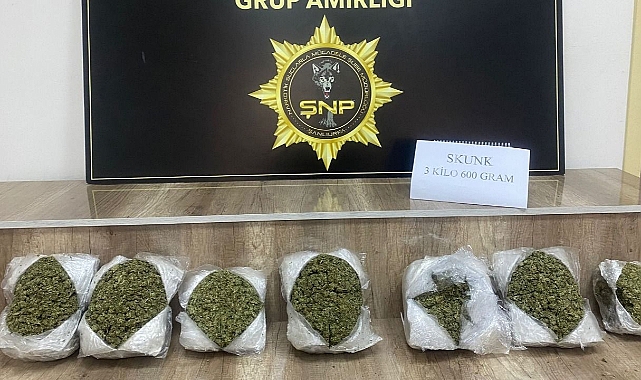 Urfa’da 3 kilo 600 gram ele geçirildi! 3 şüpheli gözaltında!