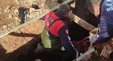 Urfa’da çukura düştü! İtfaiye ekipleri tarafından kurtarıldı!