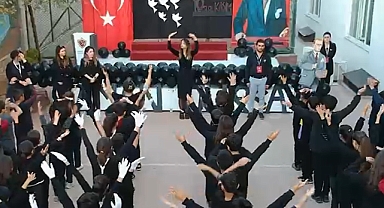 YSD Kolejinden Anlamlı Atatürk'ü Anma Etkinliği