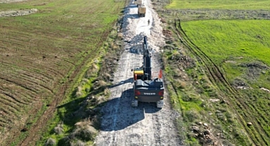 Büyükşehir'den kırsalda yol çalışması
