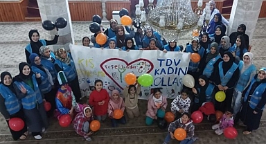 Çocuklar ‘’Kış Bayramı’’ Sloganıyla Sevindirildi