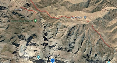 Hakkari’deki depremlerden sonra heyelanlara dikkat!