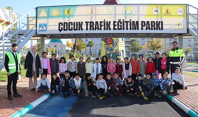 HALİLİYE BELEDİYESİ İLE 4 BİN ÇOCUĞA TRAFİK BİLİNCİ AŞILANDI
