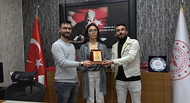 Hastane koridorlarını Çizgi film karakterleri ile renklendirdiler.