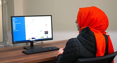 Karaköprü'de Kadınlar Temel Bilgisayar Eğitimi Alıyor