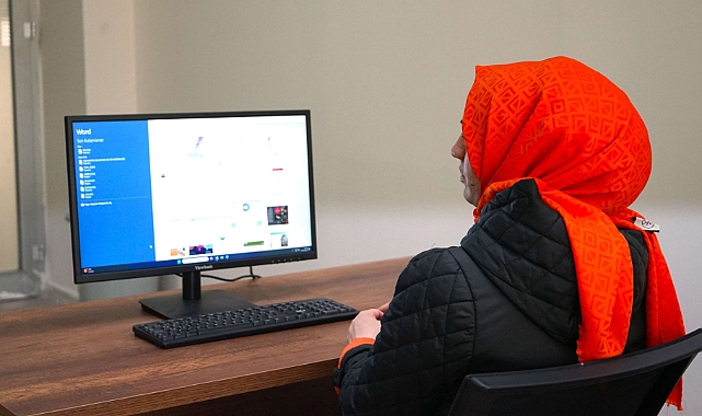 Karaköprü'de Kadınlar Temel Bilgisayar Eğitimi Alıyor