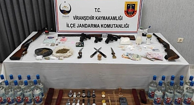 Şanlıurfa’da eğlence mekanına operasyon! 8 gözaltı