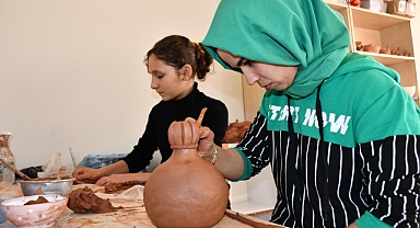 Seramik kursu 7'den 70'e herkesin ilgisini çekiyor