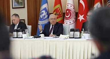 Sırada Türkiye mi var? Bakan Güler'den açıklama!