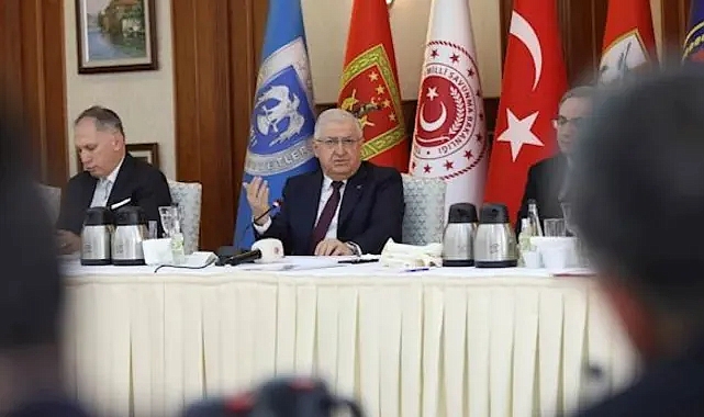 Sırada Türkiye mi var? Bakan Güler'den açıklama!