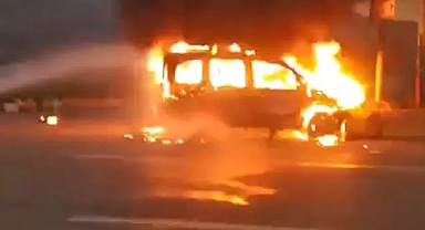 Urfa'da bir araç alev topuna döndü!