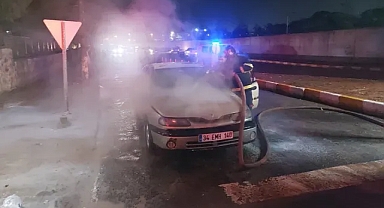 Urfa'nın ilçesinde araç yandı!