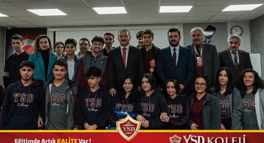 YSD' Kolejinin konuğu rektör Güllüoğlu oldu.