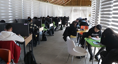 Büyükşehir 'in kütüphaneleri öğrencileri geleceğe hazırlıyor
