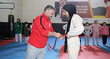 Karaköprü’de Çocuklar Zamanını Tekvando Kursunda Değerlendiriyor
