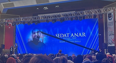 Mehmet Akif İnan Ödülleri verildi! Şanlıurfalı Sanatçı Anar da ödüle layık görüldü!