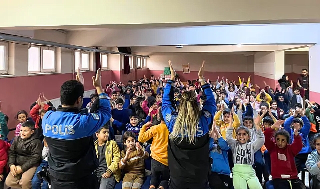 Urfa'da 400 öğrenciye polislerden eğitim!