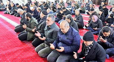 Urfa'da şehitler için eller semaya kalktı!
