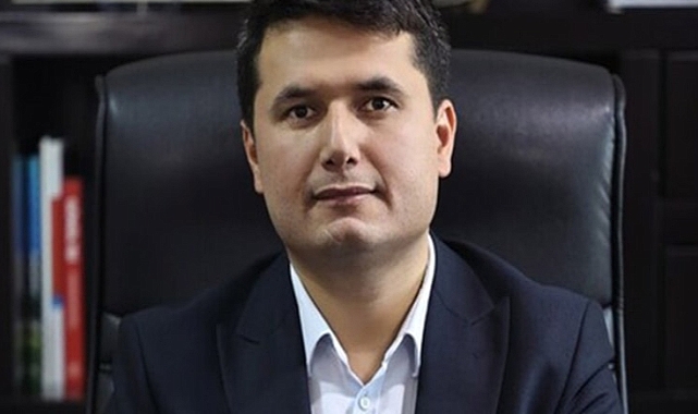 Usulsüzlüğe direnen kaymakamı sürdüler