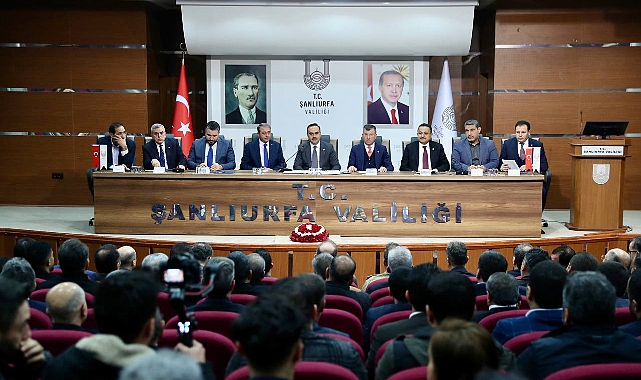 Bakan Kacır, Urfalı Sanayiciler ile bir araya geldi