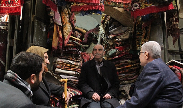 Başkan Adayı Doğar’dan çarşı esnafını ziyaret