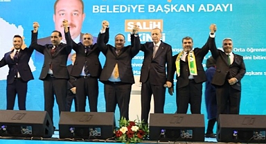 Cumhurbaşkanı Erdoğan, Viranşehir Belediye Başkanı Salih Ekinci İle Yola Devam Dedi