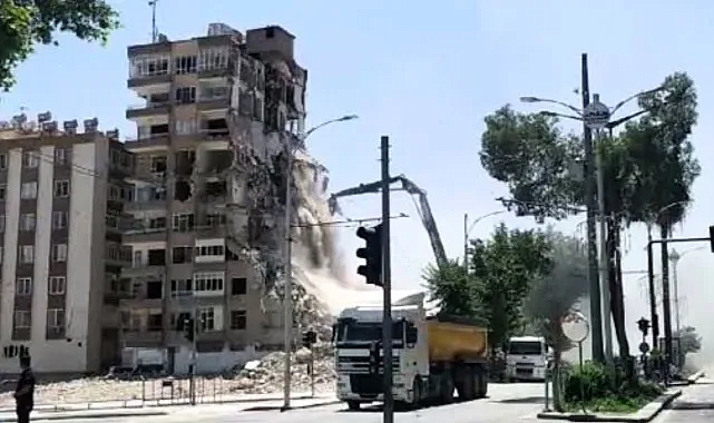 Depremde evi hasar alan Urfalılar dikkat! Yeni hibe ve kredi açıklaması!