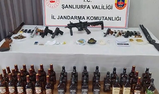 Jandarmadan kaçamadılar! Urfa'nın ilçesinde 29 şahıs yakalandı!