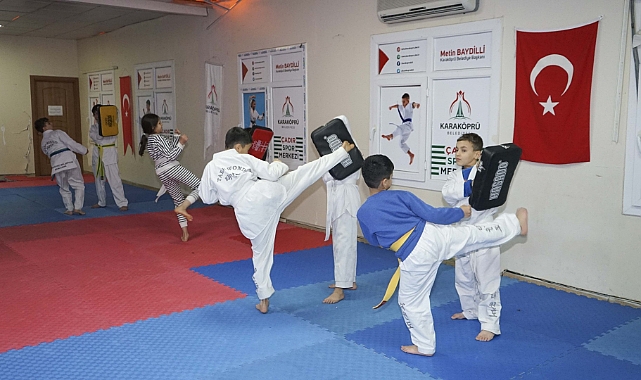 Karaköprü 'de çocuklar ücretsiz spor kurslarıyla hayallerine kavuşuyor