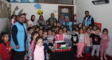 Minik Yüreklerden Büyük Destek