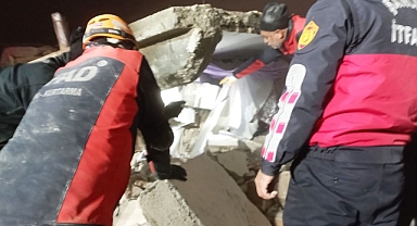 Şanlıurfa'da bir ev çöktü: Ölü ve yaralılar var!