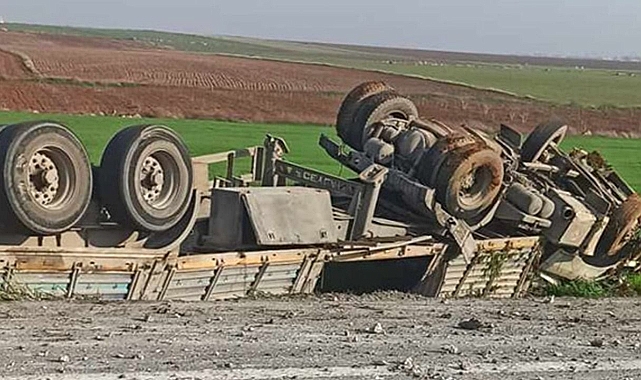 Şanlıurfa'da tır devrildi!