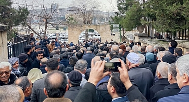 Urfa Çalışma Grubu fotoğraf paylaştı! Namazgah yeri istedi!