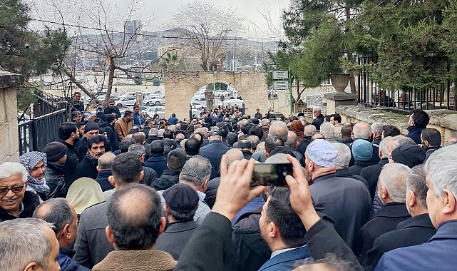 Urfa Çalışma Grubu fotoğraf paylaştı! Namazgah yeri istedi!