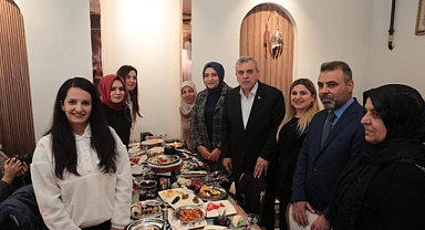 Başkan Beyazgül, Şehit Annelerinin Kadınlar Gününü Kutladı